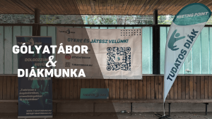 Tudatos Diák stand gólyatáborban, QR-kóddal, zászlóval és roll-uppal – diákmunka lehetőségek bemutatása egyetemistáknak