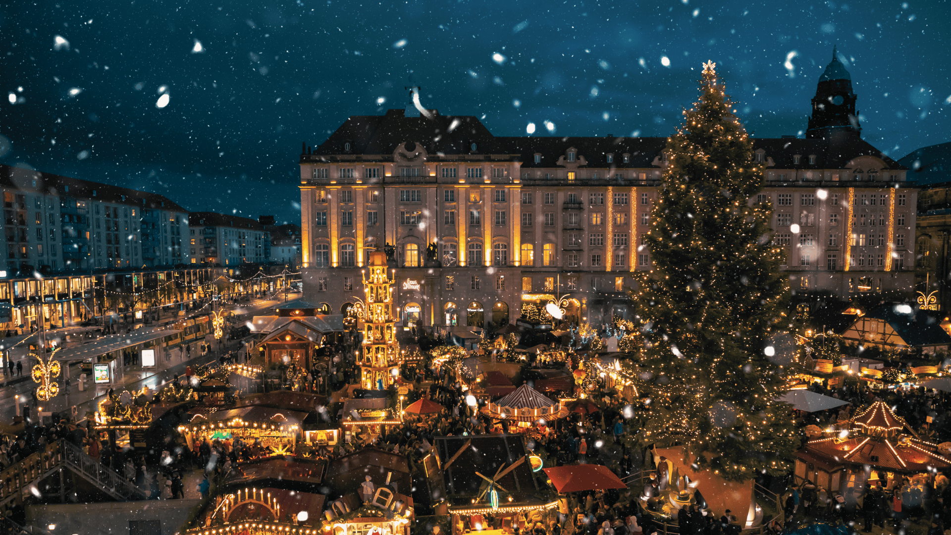 lyenkor sokaknak a forralt bor illata és a mézeskalács jut eszébe, nekünk viszont az, mennyi diákmunka lehetőség rejtőzik egy ilyen téli csodahelyen.